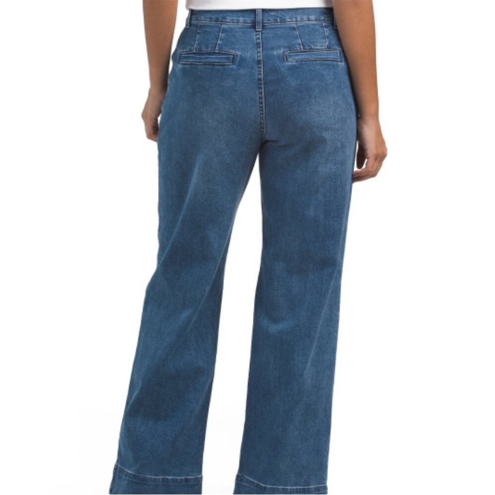 Classic Blue Women's wide leg Jeans - Picture 4 of 9